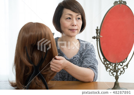 Beauty woman 48287891