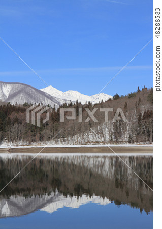 Lake Aokaki waiting for spring and Hakuba Miyama 48288583