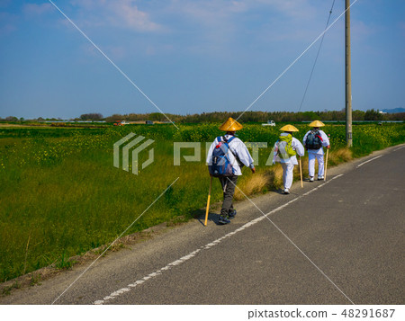 Pilgrim and Mr. Rural scenery Pilgrim and Mr. Rural scenery 48291687