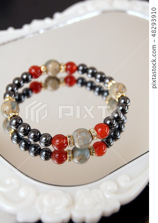 Unusual impression stone & hematite other stone bracelet Unusual impression stone & hematite other stone bracelet 48293910