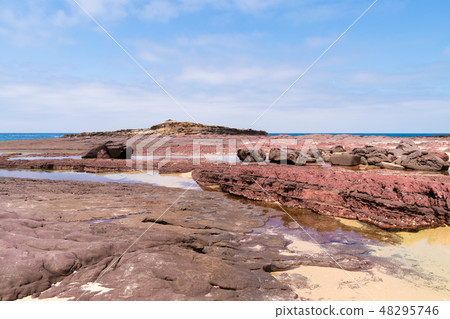 View over the rocky coastline, Australia View over the rocky coastline, Australia 48295746