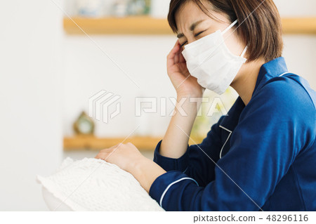 一個感冒風病的女人 一個感冒風病的女人 48296116