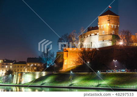 Wawel Castle seen from another bank of Vistula Wawel Castle seen from another bank of Vistula 48297533