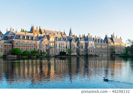 Binnenhof - Dutch Parliament, Holland 48298132