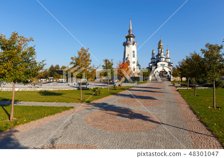 Alley in the village of Buki Alley in the village of Buki 48301047