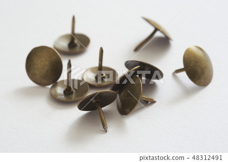 Thumbtack Thumbtack 48312491