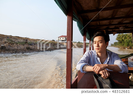 Travel, Men, Tonle Sap, Kampong Flok, Cambodia 48312681