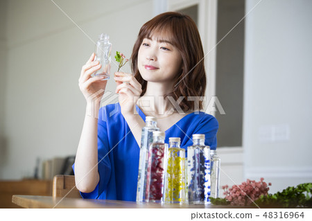 她的鋇和女性 48316964