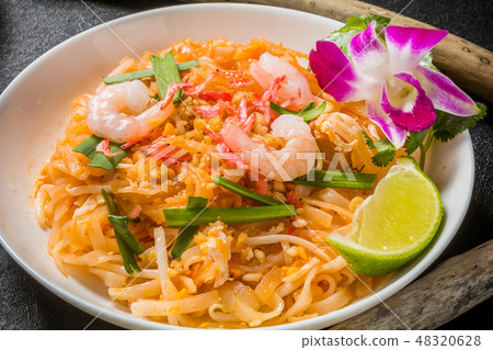 亞洲風味炒麵Mie goreng辣辣民族炒麵Mee goreng 亞洲風味炒麵Mie goreng辣辣民族炒麵Mee goreng 48320628