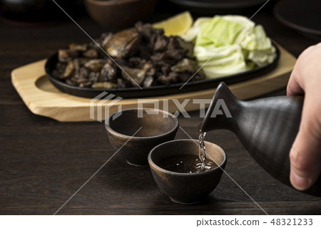 Japanese sake and chicken baked Japanese sake and chicken baked 48321233