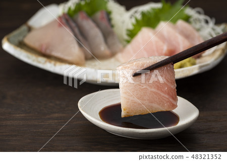 Fish sashimi 48321352