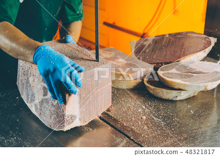 meat cutting factory 48321817