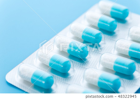 Medicine capsule drug 48322945