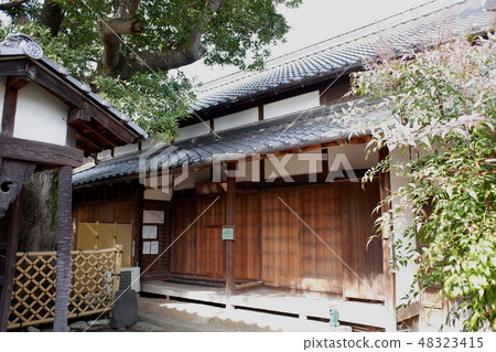 Manabe Manabe residence 48323415