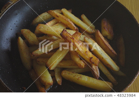 “烤土豆” 48323984