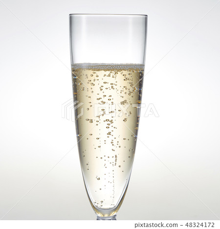 Champagne glass 48324172