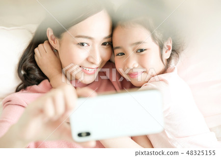 生活方式父母和孩子 48325155