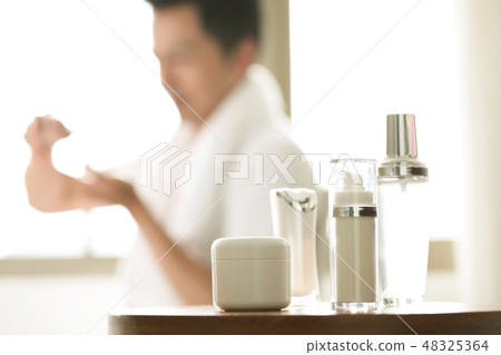 Male lifestyle 48325364