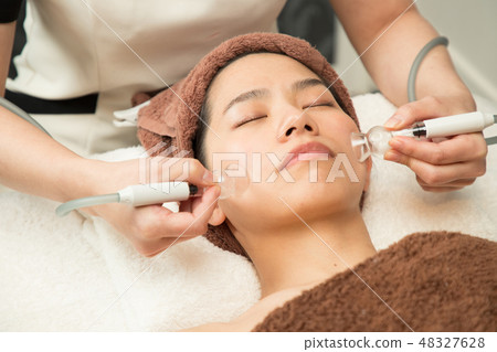Facial Beauty 48327628