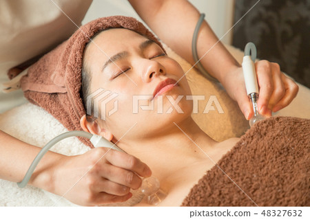 面部美容 面部美容 48327632