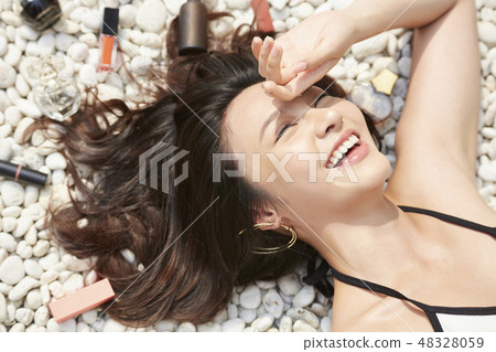 Women summer beauty 48328059