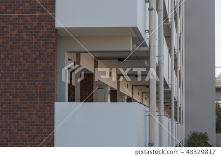 Newly built apartment 48329817