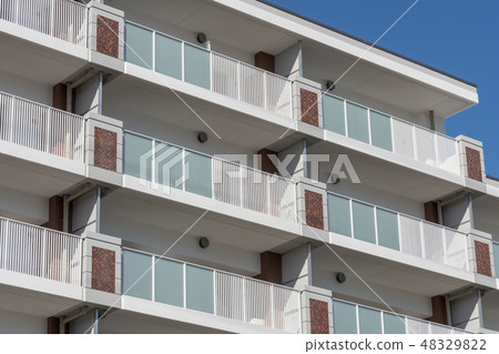 新建的公寓 新建的公寓 48329822