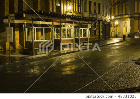 Bruges, Belgium Night alley and bus stop 48331025