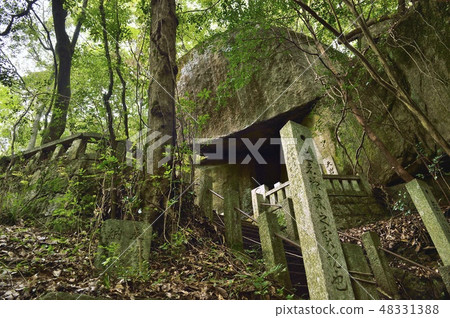Baird Shrine Heaven's Iwato Kano City Osaka prefecture 48331388
