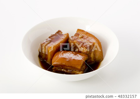 沖繩筏子（煮熟的五花肉）的當地美食 48332157