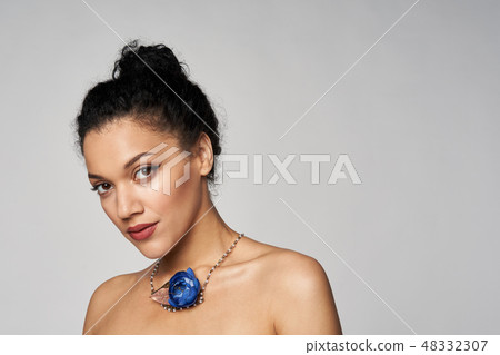 Beauty profile portrait of beautiful mixed race woman wearing chocker 48332307