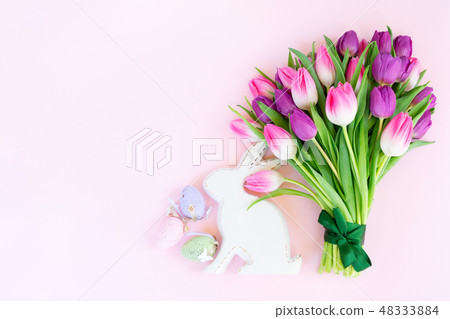 Pink fresh easter tulips Pink fresh easter tulips 48333884