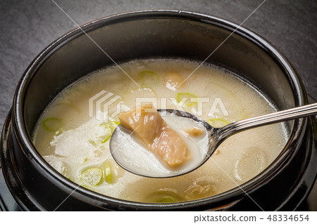 Korean soup Korean white soup Seolleongtang 48334654