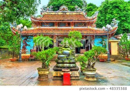Buddhist temple on Marble Mountains at Da Nang, Vietnam 48335388