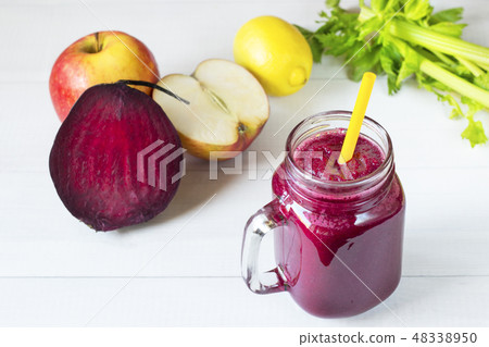 beetroot smoothie cocktail drink 48338950