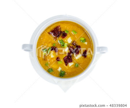 Vegetable soup cream with dried tomatoes  48339804