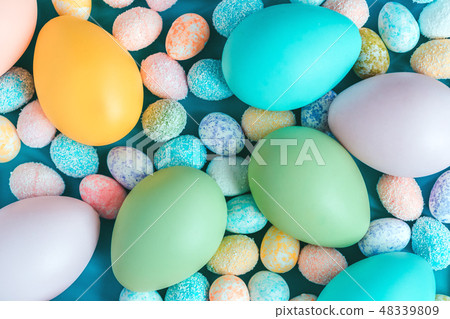Easter greeting card with assorted eggs background 48339809