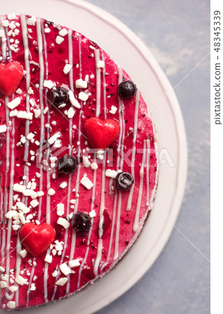 Ice cream cake 48345339