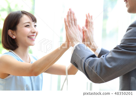 打扮男女 48350201