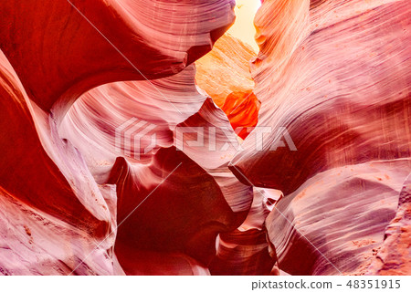 Antelope Canyon 48351915