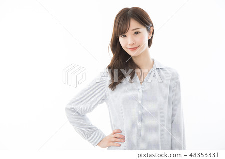 年輕的女士 年輕的女士 48353331