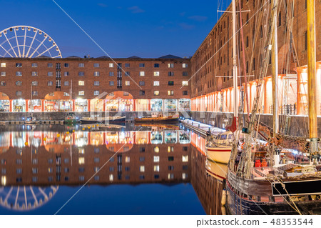 Albert Dock Liverpool England Albert Dock Liverpool England 48353544