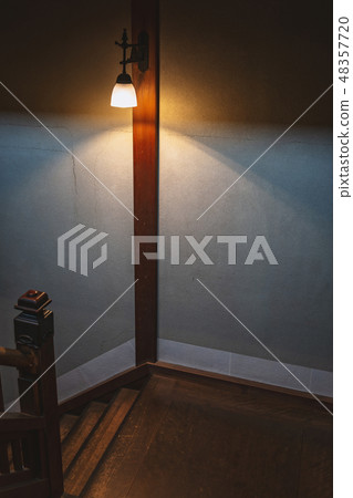 A retro electric light in a mansion A retro electric light in a mansion 48357720