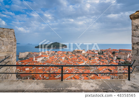 Rooftops of old houses in Dubrovnik Rooftops of old houses in Dubrovnik 48358565