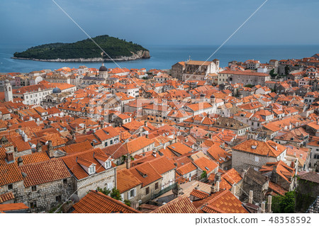 Historical old houses in Dubrovnik 48358592