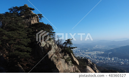 Mountain climbing picture Mountain climbing picture 48360327