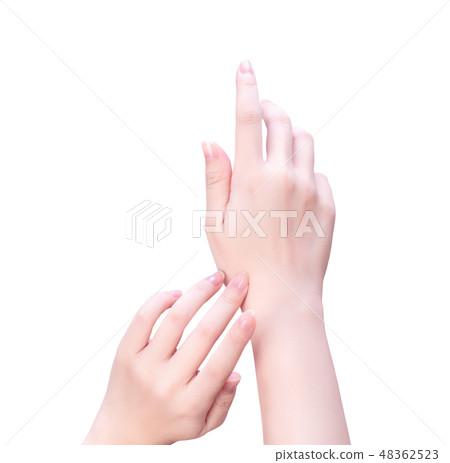 女手剪切路徑乳液塗片治療防護皮膚白底修剪脊柱剪切路徑 女手剪切路徑乳液塗片治療防護皮膚白底修剪脊柱剪切路徑 48362523