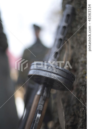 Machine gun machine gun 48363534