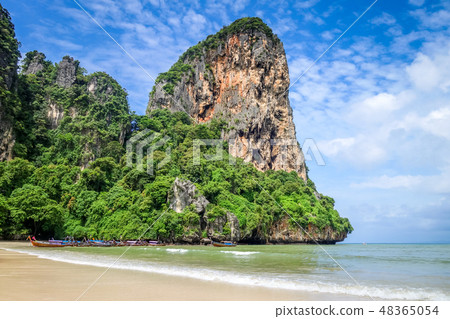 Railay beach in Krabi, Thailand Railay beach in Krabi, Thailand 48365054