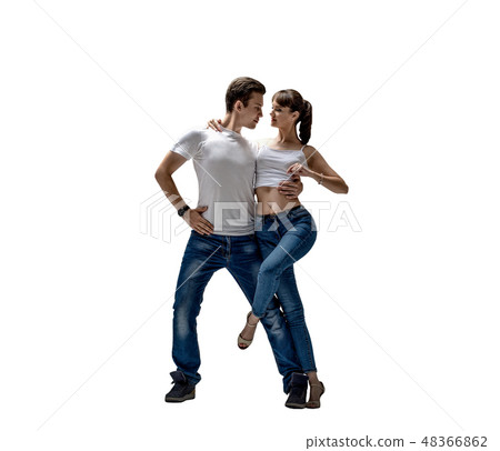 couple dancing social danse 48366862